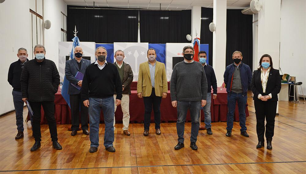 Basterra-Ministro-de-Agricultura-Region-Centro-Plan-Ganadero